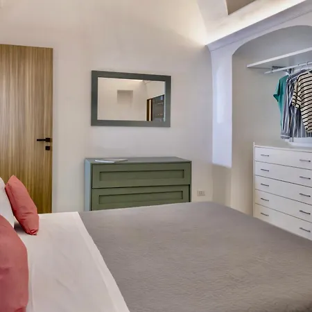 Borgo Maldacea - Comfortable Space 아파트 *